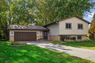 1080 Churchill Cir, Shoreview, MN 55126 - Photo 1