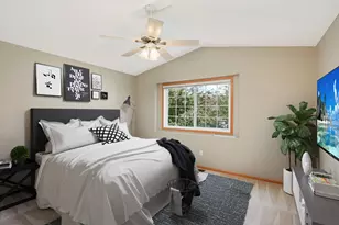 6407 158th St W, Apple Valley, MN 55124 - Photo 10
