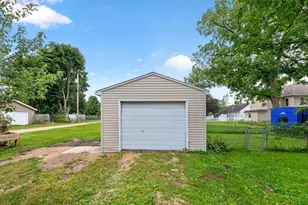 706 N Broadway Ave, Le Roy, MN 55951 - Photo 48