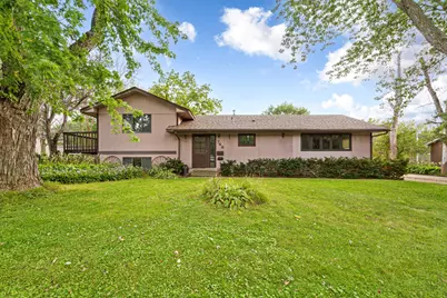 749 12th Street NE, Owatonna, MN 55060 - Photo 2
