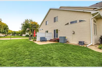 1665 Lexington Lane, Shakopee, MN 55379 - Photo 36