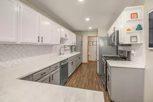 1665 Lexington Ln, Shakopee, MN 55379 - Photo 12