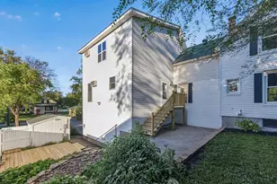 627 Locust St, Hudson, WI 54016 - Photo 36