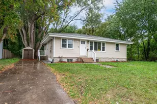 2317 53rd Ave N, Minneapolis, MN 55430 - Photo 2