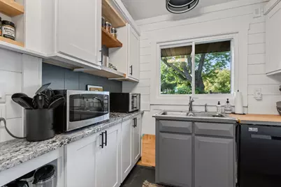 15601 Summit Drive, Eden Prairie, MN 55347 - Photo 22