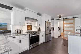 15601 Summit Dr, Eden Prairie, MN 55347 - Photo 20