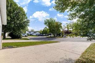 3730 Village Green Cir, Moorhead, MN 56560 - Photo 6