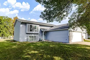 3730 Village Green Cir, Moorhead, MN 56560 - Photo 2