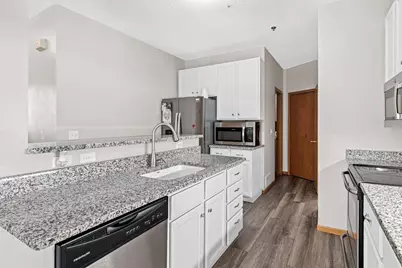 17980 Cobblestone Way, Eden Prairie, MN 55347 - Photo 10