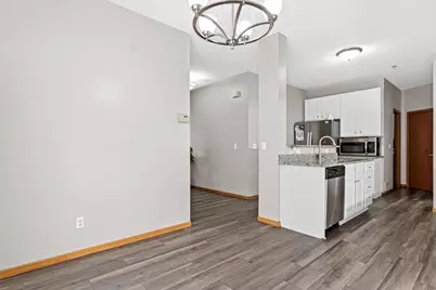17980 Cobblestone Way, Eden Prairie, MN 55347 - Photo 8