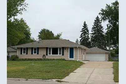 300 105th Avenue NE, Blaine, MN 55434 - Photo 14