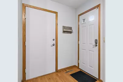 1640 Rose Hill Circle, Lauderdale, MN 55108 - Photo 12