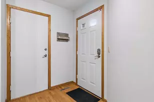1640 Rose Hill Cir, Lauderdale, MN 55108 - Photo 12