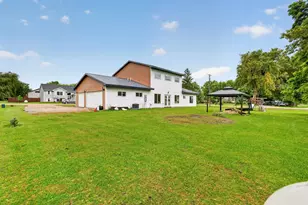 241 Pleasant St, Dexter, MN 55926 - Photo 2