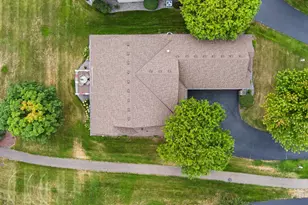 9753 Wedgewood Cir, Woodbury, MN 55125 - Photo 16