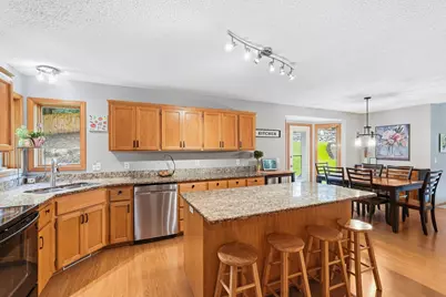 524 Eastwood Court, Eagan, MN 55123 - Photo 18