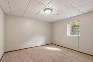 111 Loraine Dr, Lake Crystal, MN 56055 - Photo 38