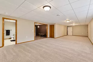 111 Loraine Dr, Lake Crystal, MN 56055 - Photo 32