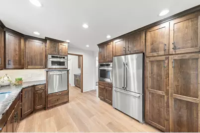 16724 Blenheim Way, Minnetonka, MN 55345 - Photo 4