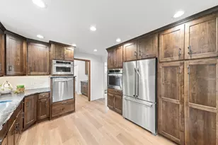 16724 Blenheim Way, Minnetonka, MN 55345 - Photo 4