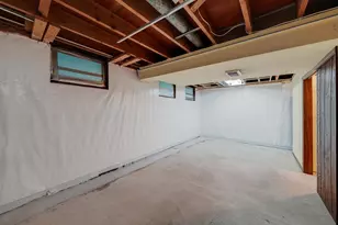 2153 Holloway Ave E, North Saint Paul, MN 55109 - Photo 26
