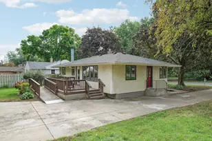 2153 Holloway Ave E, North Saint Paul, MN 55109 - Photo 34
