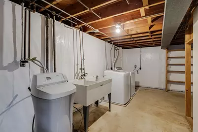 2153 Holloway Avenue E, North Saint Paul, MN 55109 - Photo 30