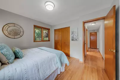 2153 Holloway Avenue E, North Saint Paul, MN 55109 - Photo 18