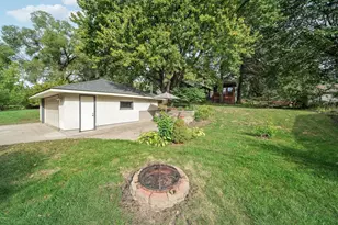 2153 Holloway Ave E, North Saint Paul, MN 55109 - Photo 40