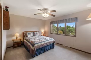 525 Sycamore Cir, Plymouth, MN 55441 - Photo 30