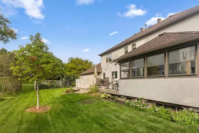 525 Sycamore Circle, Plymouth, MN 55441 - Photo 8