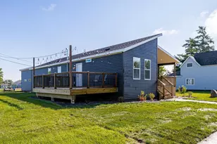 1801 E 10th St, Superior, WI 54880 - Photo 2