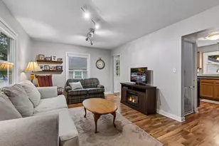 180 Westchester Dr, West Saint Paul, MN 55118 - Photo 6