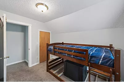 1076 Ross Avenue, Saint Paul, MN 55106 - Photo 14