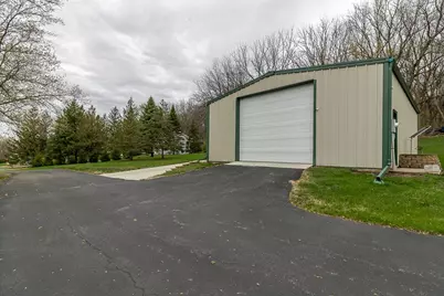 35425 Shakpays Cove Road, Kasota, MN 56050 - Photo 4
