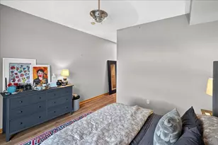 2201 Village Ln, Bloomington, MN 55431 - Photo 10