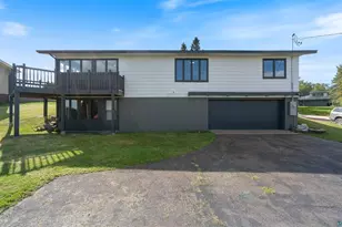 1634 Cliff Ave, Duluth, MN 55811 - Photo 2