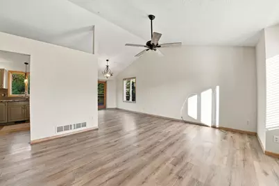 2330 Oak Glen Court, Stillwater, MN 55082 - Photo 10
