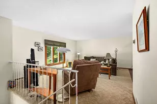 411 Wildwood Dr, Duluth, MN 55811 - Photo 4
