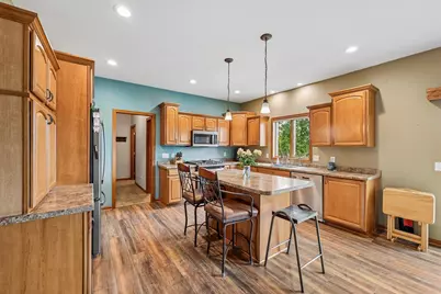 940 Preserve Boulevard, Norwood Young America, MN 55397 - Photo 2