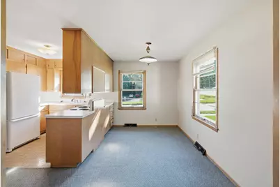 611 James Ave, Mankato, MN 56001 - Photo 4
