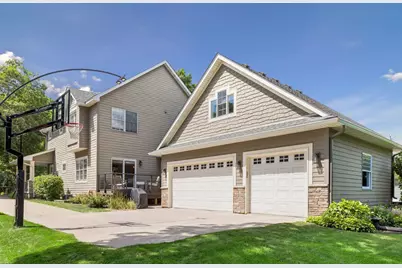 238 Broadway Avenue N, Wayzata, MN 55391 - Photo 48