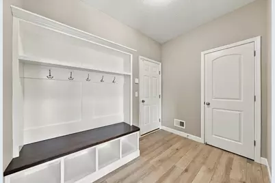 833 Red Cedar Court, Chaska, MN 55318 - Photo 28