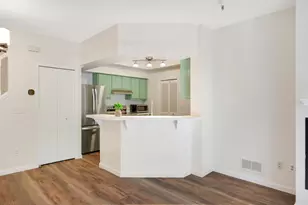 18088 Settlers Way, Eden Prairie, MN 55347 - Photo 8