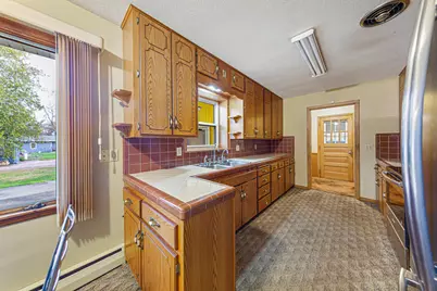 303 S Main Street, Winthrop, MN 55396 - Photo 16