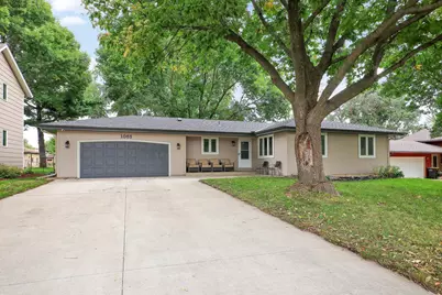 1065 Minnesota Street S, Shakopee, MN 55379 - Photo 1