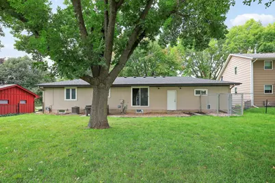 1065 Minnesota Street S, Shakopee, MN 55379 - Photo 30
