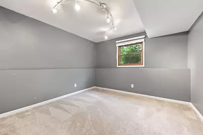 2375 Helena Road N, Oakdale, MN 55128 - Photo 30
