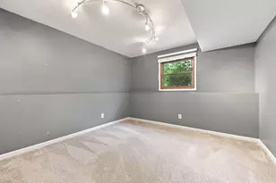 2375 Helena Rd N, Oakdale, MN 55128 - Photo 30