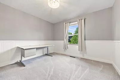 2375 Helena Road N, Oakdale, MN 55128 - Photo 24